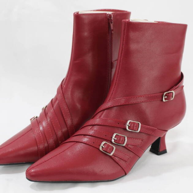 Botín rojo adorno hebilla