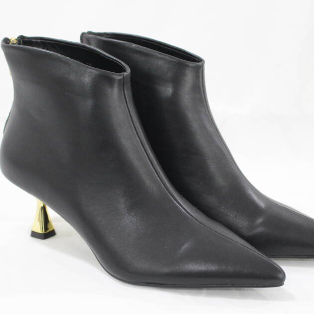 Botín tacón dorado